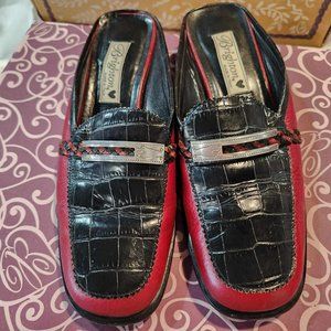 Brighton Jodi Black/Red Leather Size 7 Mule